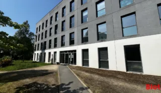  BUREAUX 105 m² SAINT-JACQUES-DE-LA-LANDE