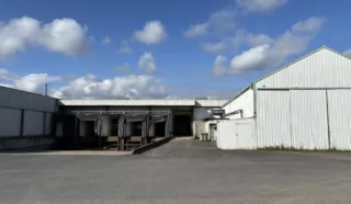  LOCAUX D'ACTIVITÉS 1 673 M² SAINT JULIEN DE CONCELLES
