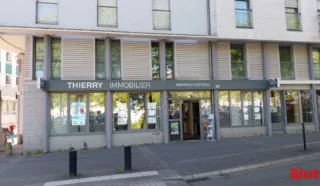  LOCAUX COMMERCIAUX 208 M² NANTES
