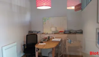  LOCAUX COMMERCIAUX 208 M² NANTES