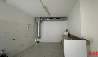  LOCAUX COMMERCIAUX 60 M² LE POULIGUEN