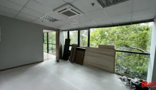  BUREAUX 103 m² RENNES Longchamps