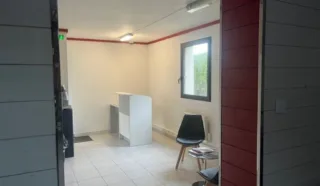  BUREAUX PLOEREN 63 m²