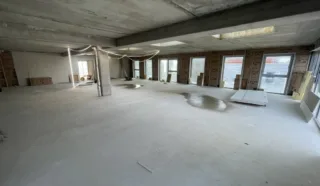  BUREAUX NEUFS 178 m² LORIENT LA BASE