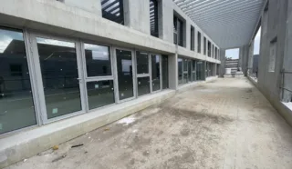  BUREAUX NEUFS 178 m² LORIENT LA BASE
