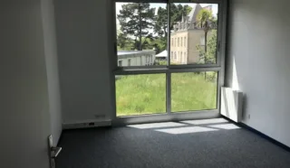  BUREAUX 260 m² QUIMPER