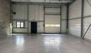  LOCAUX D'ACTIVITÉS 152 M² DERVAL