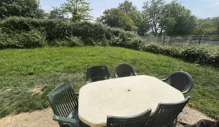  LOCAUX D'ACTIVITÉS 160 m² PUCEUL
