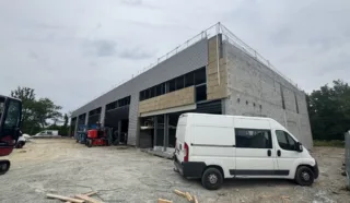 CELLULES D'ACTIVITÉS dès 259 m² TREILLIÈRES