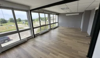  BÂTIMENT D'ACTIVITÉS GUIDEL 3 580 m²