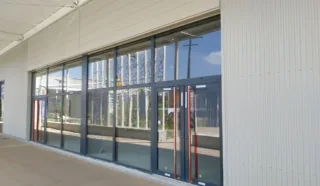  LOCAUX COMMERCIAUX 550 m² LANDERNEAU