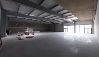  LOCAUX COMMERCIAUX 550 m² LANDERNEAU