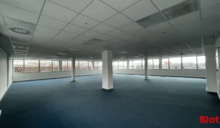  BUREAUX 636 M² RENNES