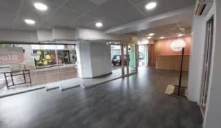  LOCAL COMMERCIAL LOCMINÉ 100 m²