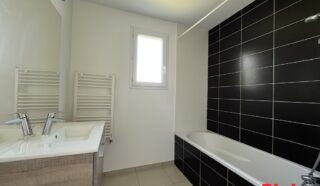 Maison 6 pièce(s)