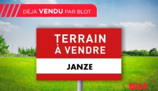 Terrain 800m²