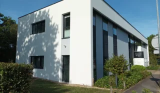  BUREAUX 100 m² LARMOR PLAGE