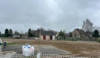  TERRAIN 3000 m² LA MEZIERE