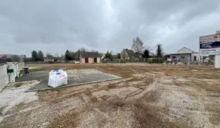  TERRAIN 3000 m² LA MEZIERE