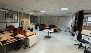  BUREAUX 4 818 M² NANTES