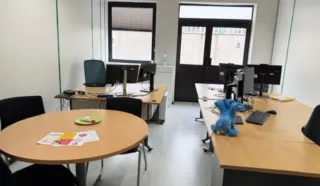  BUREAUX 4 818 M² NANTES