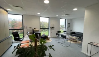  BUREAUX 160 M² ST GREGOIRE