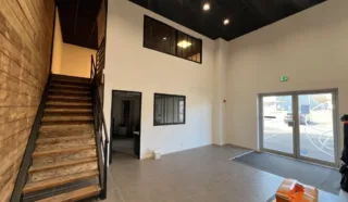  LOCAL D'ACTIVITES MONTGERMONT 500 m²