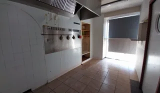  LOCAL COMMERCIAL 205 m² LANDERNEAU