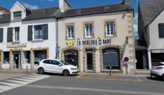  LOCAL COMMERCIAL 205 m² LANDERNEAU