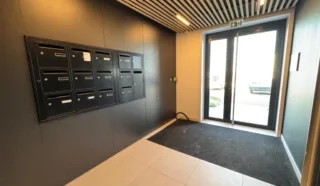 BUREAUX NEUFS 1 377 M² VALLET