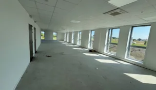  BUREAUX NEUFS 1 377 M² VALLET
