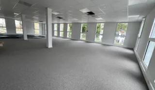 BUREAUX  1 125 M² TREILLIERES