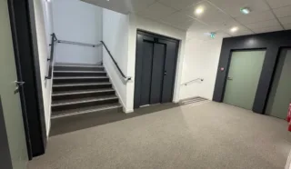  BUREAUX  1 125 M² TREILLIERES