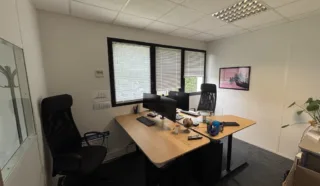  BUREAUX 100 m² LARMOR PLAGE