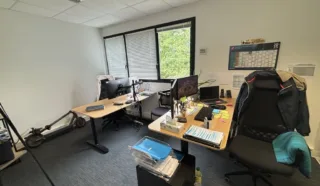  BUREAUX 100 m² LARMOR PLAGE