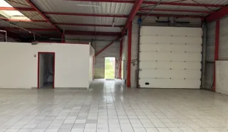  LOCAL ACTIVITES 1 438 m² NANTES EST