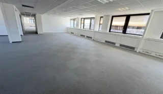  BUREAUX DIVISIBLES 843 M² NANTES