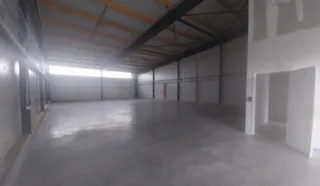  LOCAL D'ACTIVITES 300 m² PLUMELIAU