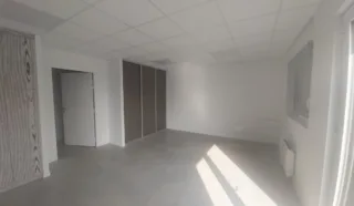  LOCAL D'ACTIVITES 300 m² PLUMELIAU