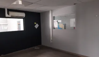  LOCAUX D'ACTIVITES 563 m² ERGUE-GABERIC
