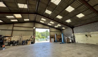  LOCAL D'ACTIVITES 650 m² QUEVEN