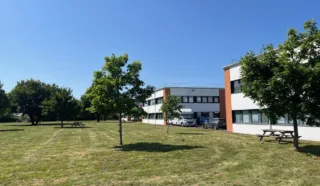  BUREAUX 602 M² REZÉ