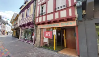  À LOUR LOCAL COMMERCIAL 40 m² PONTIVY