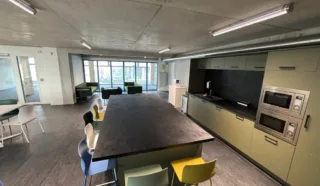  BUREAUX 934 m² ÎLE DE NANTES