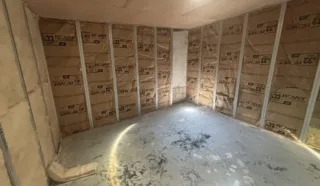  LOCAUX D'ACTIVITÉS 94 M² REZÉ