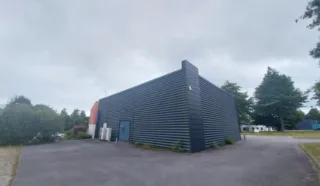  OU  BATIMENT COMMERCIAL 190 M² BIGNAN