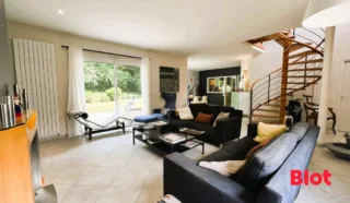 Maison 8 pièce(s)