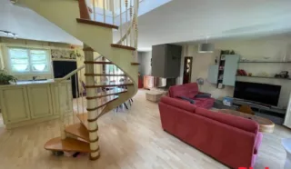 Maison 6 pièce(s)