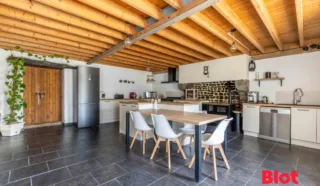 Maison 6 pièce(s)
