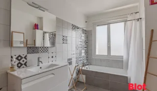 Maison 6 pièce(s)